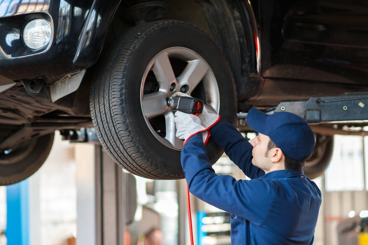 Car Battery Replacement Logan Sqaure