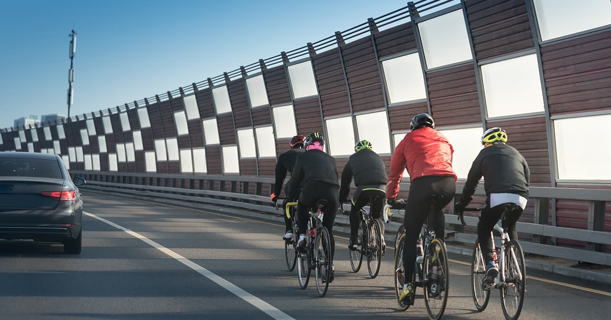 How Drivers Can Share the Road with Cyclists