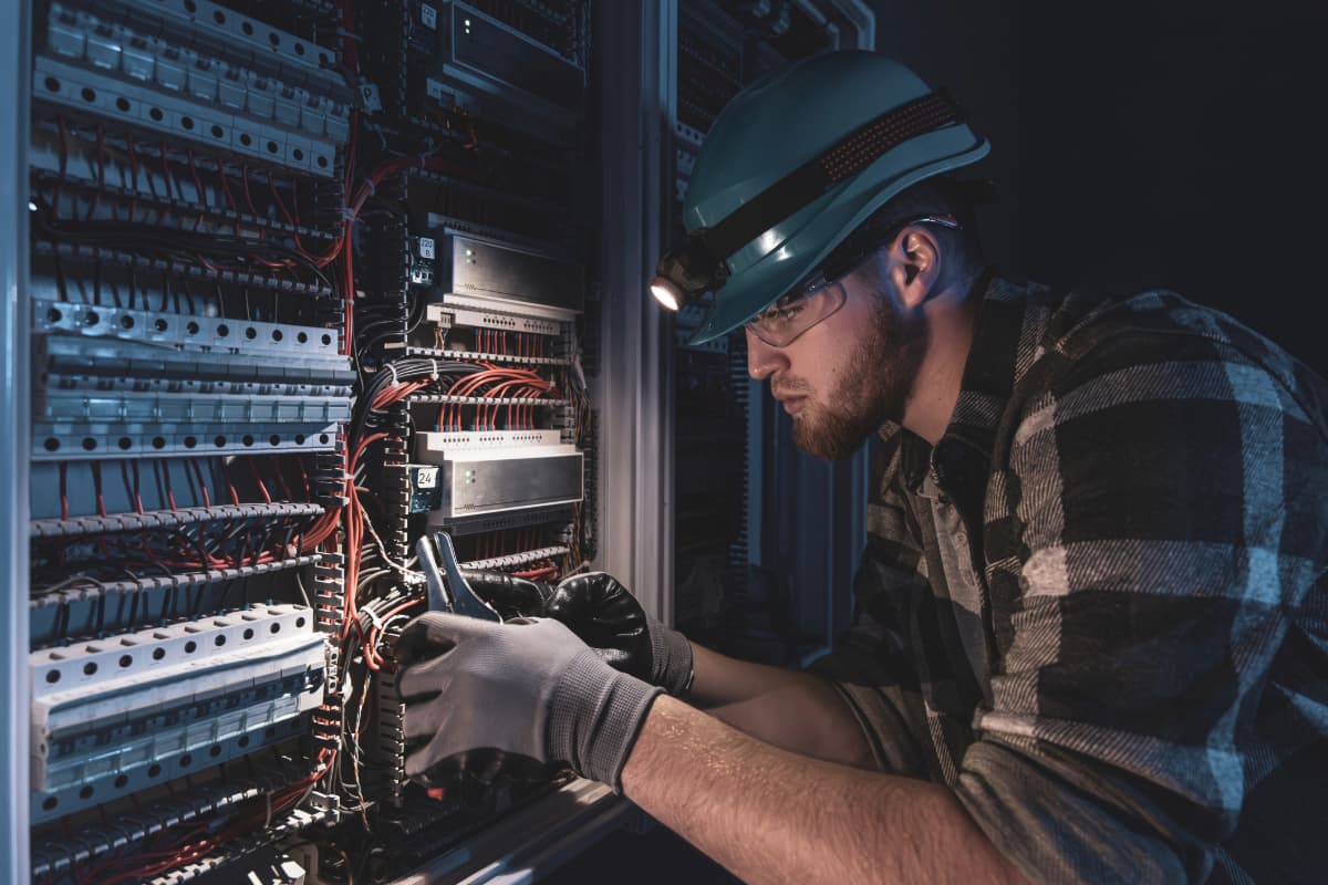 Electrician Insurance Ontario