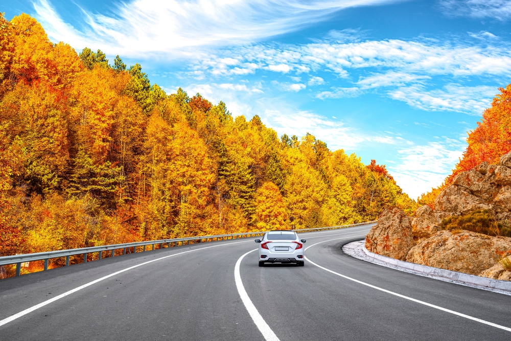 Top Tips for a Road Trip to See Fall Colours