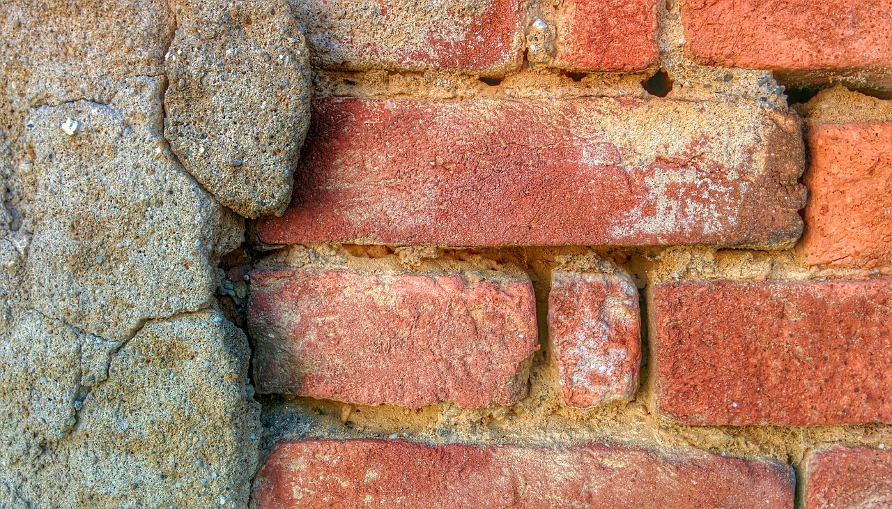 How to Protect Your Bricklaying Business with Insurance 