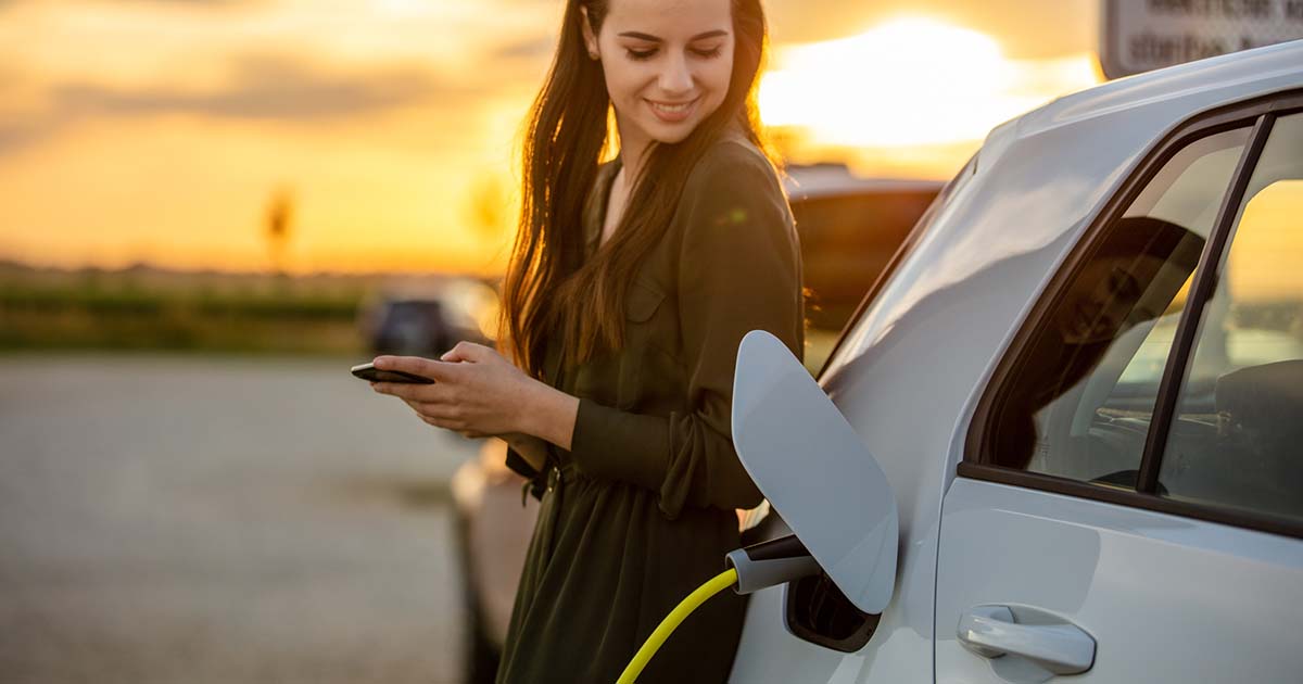 5 Pros and Cons of Owning an Electric Vehicle