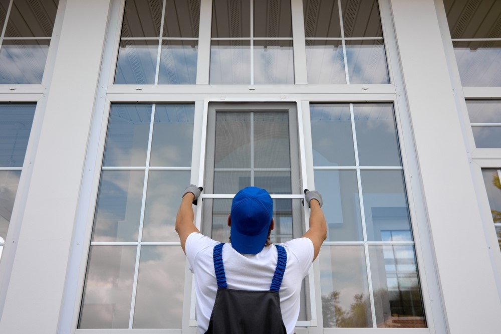 Why Window Installer Businesses Need Customized Insurance